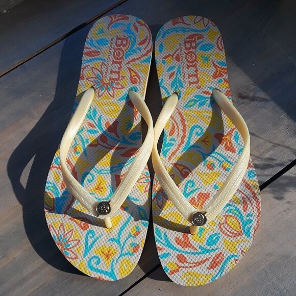 Born Floral Pattern Rubber Flip Flop Size 9 - Picture 1 of 6